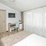 Hotel Konuk