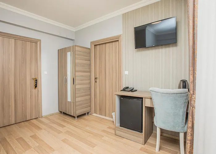 Konuk Ξενοδοχείο